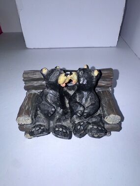 Black Bears Kissing on a Log Bench Cute Cabin Figurine